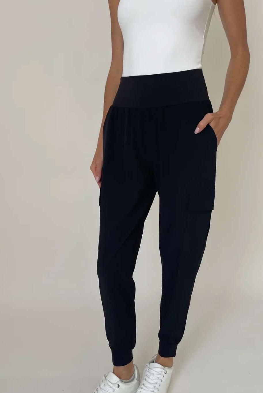 Six Fifty Kristie Lightweight Jogger - Fleur - De - Lis Boutique