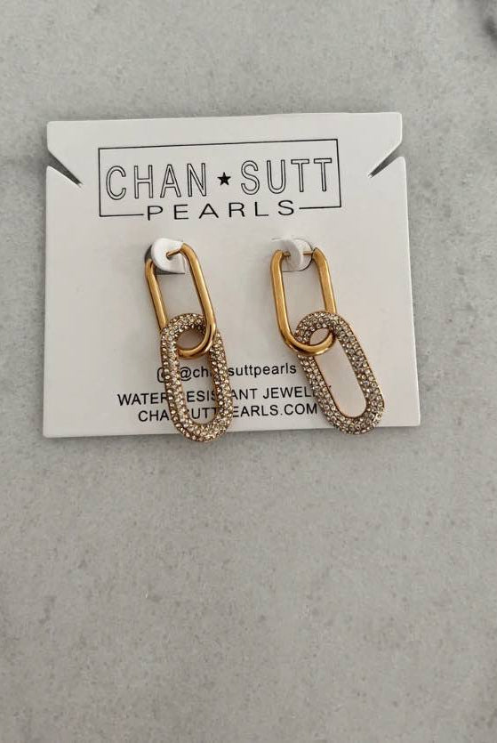 Chansutt Pearls Lily Earrings - Fleur - De - Lis Boutique