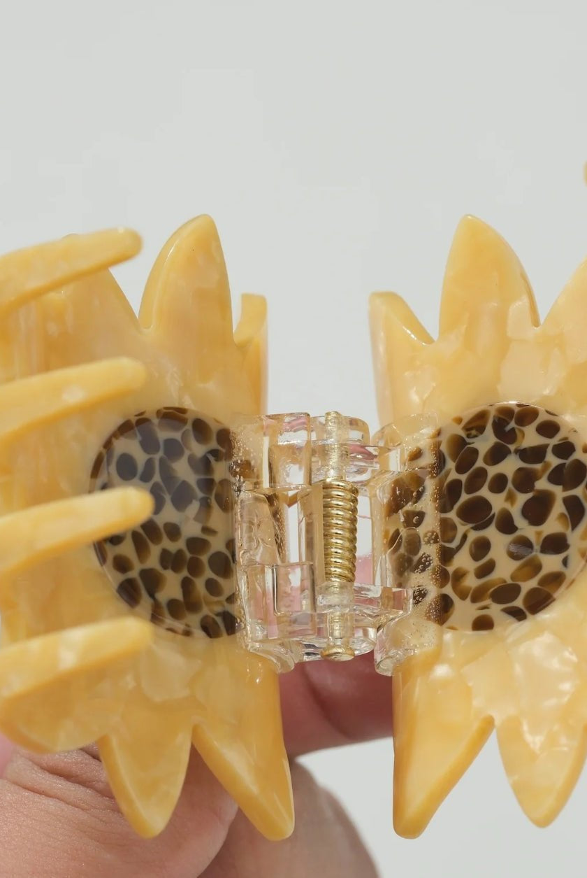 adorro Sunflower Claw Clip - Fleur-De-Lis Boutique
