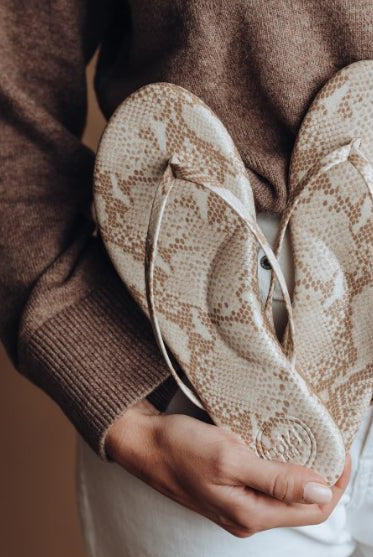 Solei Sea Indie Golden Lizard Sandal - Fleur - De - Lis Boutique