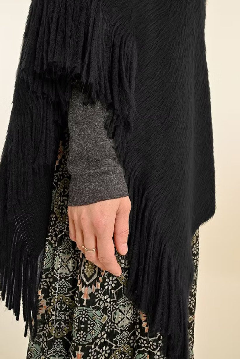 Soft Poncho Black - Fleur - De - Lis Boutique