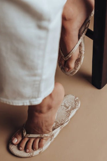 Solei Sea Indie Golden Lizard Sandal - Fleur - De - Lis Boutique