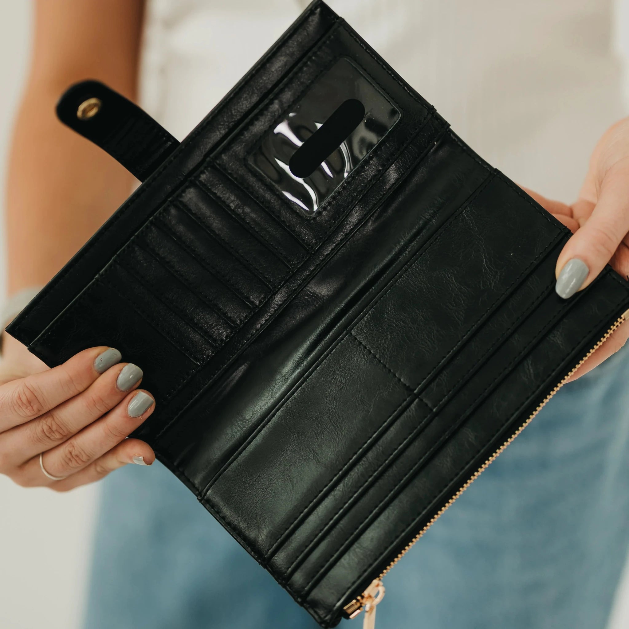 Pretty Simple Essentials Carryall Wallet - Fleur-De-Lis Boutique