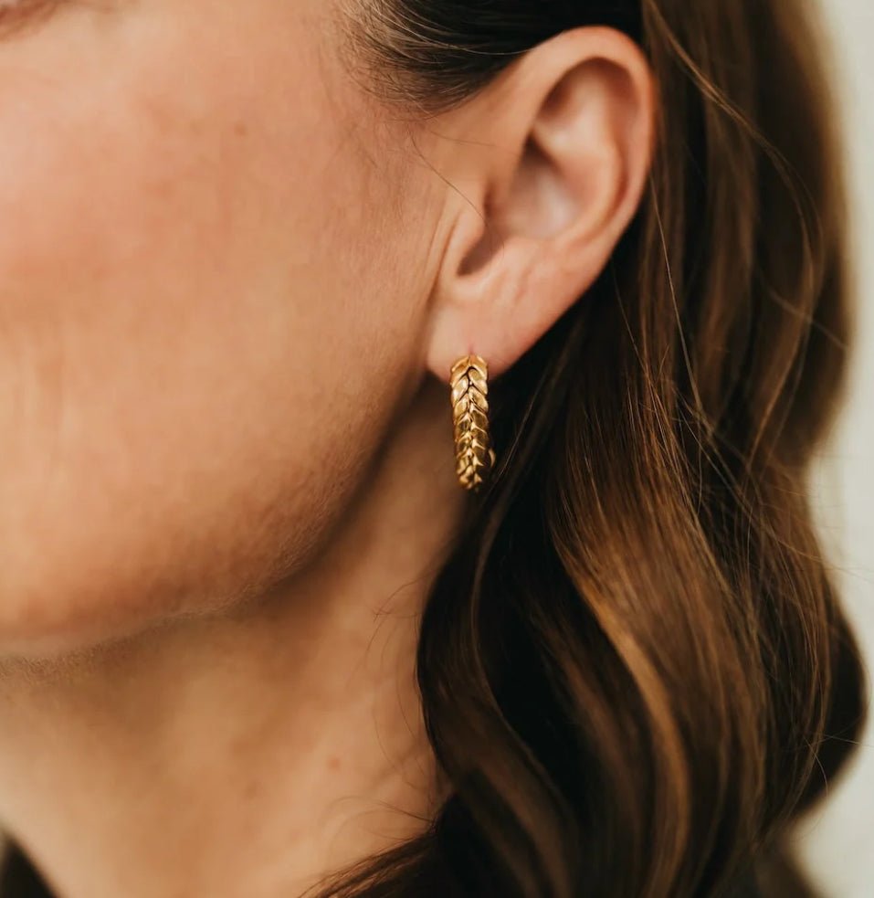 Pretty Simple Braided Oval Hoop Earrings - Fleur-De-Lis Boutique