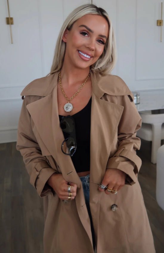 Chansutt Pearls Two Toned Coin Necklace - Fleur - De - Lis Boutique